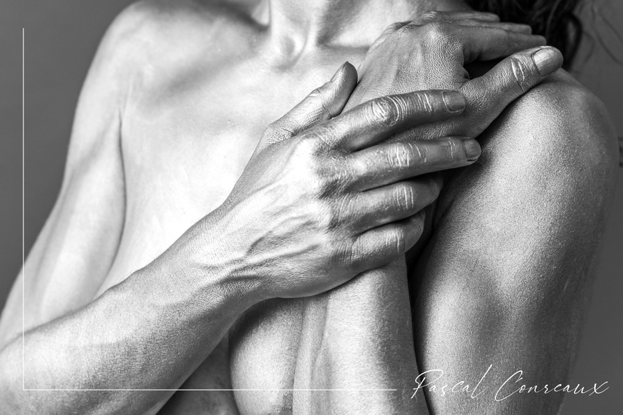 Shooting photos artistiques avec peinture sur corps