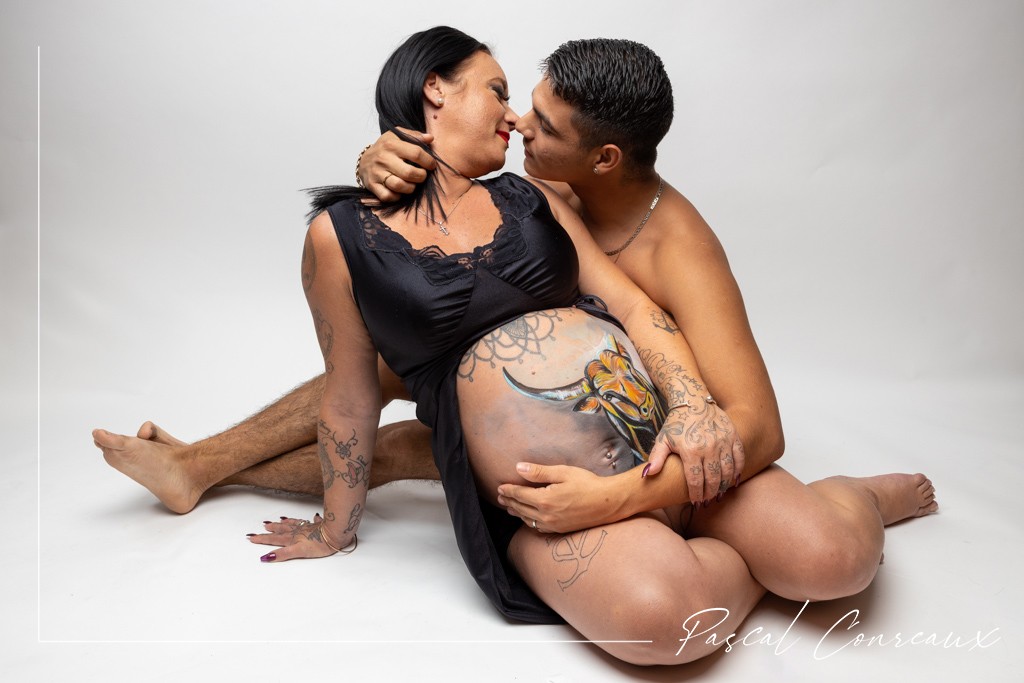 Shooting photos & Belly painting Taureau