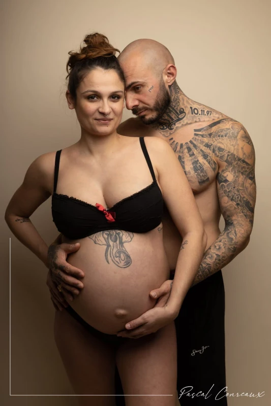 Photographe grossesse femme enceinte &agrave; Cadolive Bouches du Rh&ocirc;ne 13 