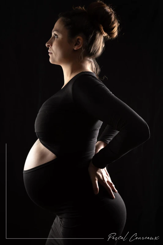 Photographe grossesse femme enceinte &agrave; Cadolive Bouches du Rh&ocirc;ne 13 