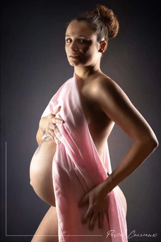 Photographe grossesse femme enceinte &agrave; Cadolive Bouches du Rh&ocirc;ne 13 