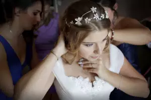 Reportage Photos de mariage : les pr&eacute;paratifs de la mari&eacute;e