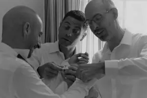 Reportage Photos de mariage : les pr&eacute;paratifs du mari&eacute;