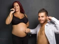 Photographe Grossesse en studio photo pour femme enceinte à Marseille