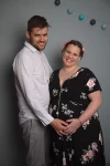 Photographe Grossesse en studio photo pour femme enceinte à Marseille