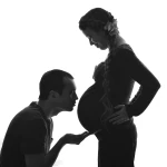 Photographe Grossesse en studio photo pour femme enceinte à Marseille