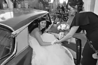 Reportage Photos de mariage : l'arriv&eacute;e &agrave; la mairie des mari&eacute;s