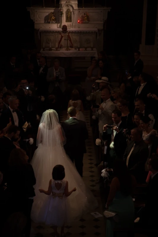 Photographe de mariage &agrave; l'&eacute;glise de Gardanne