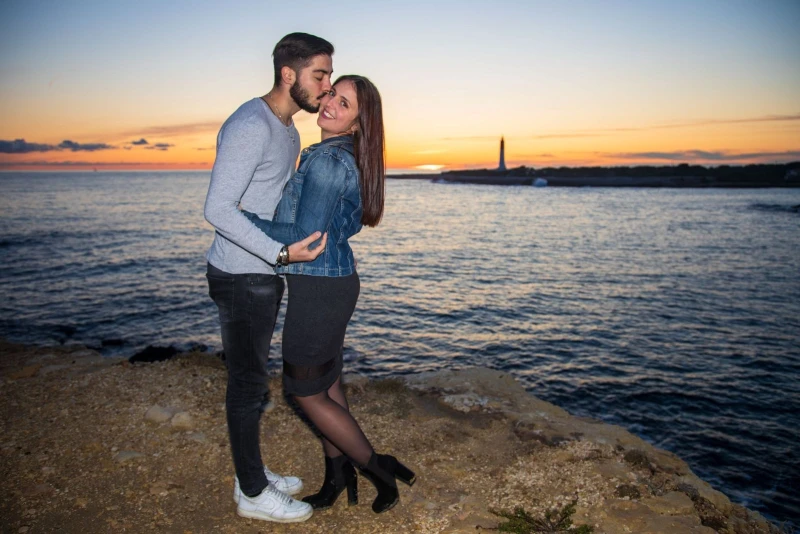 Photographe S&eacute;ance photo couple en bord de mer &agrave; Martigues