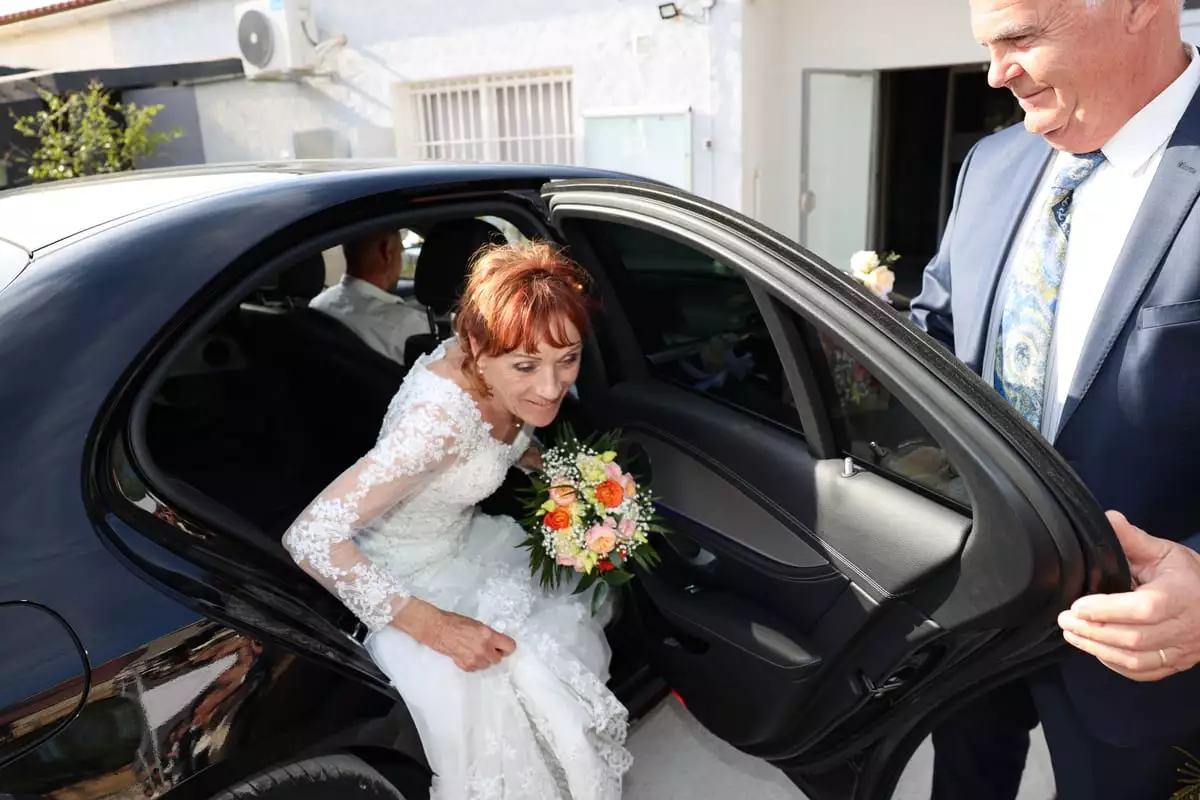 img reportage photographe mariage cortege cottage saint victoret