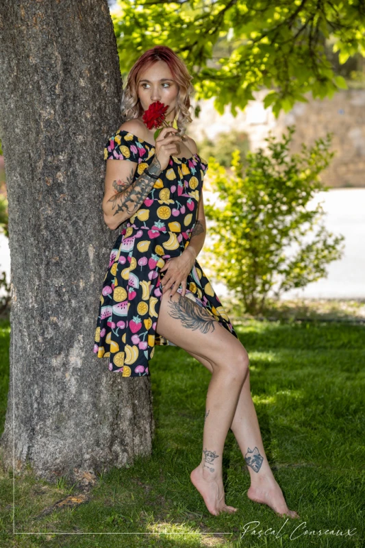 Photographe Shooting Femme Glamour Fleurs Vaucluse 84 &agrave; Rognes