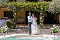 Photographe Mariage Pro Simiane Collongue Vin d'honneur Ap&eacute;ro invit&eacute;s