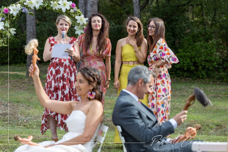 Photographe Mariage Pro Simiane Collongue Vin d'honneur Ap&eacute;ro invit&eacute;s