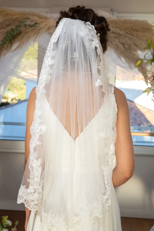 photographe mariage robes de mariage fleur Bouches du rhone 13 Marseille Aix en Provence