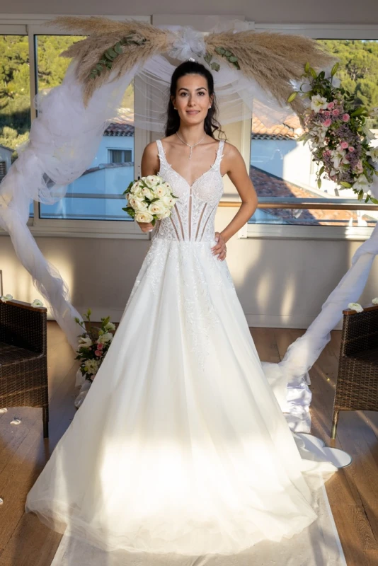 photographe mariage robes de mariage fleur Bouches du rhone 13 Marseille Aix en Provence