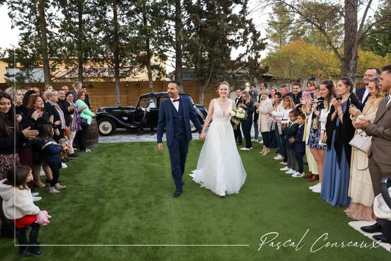 Photographe de mariage aux Jardins de Mila &agrave; Peypin