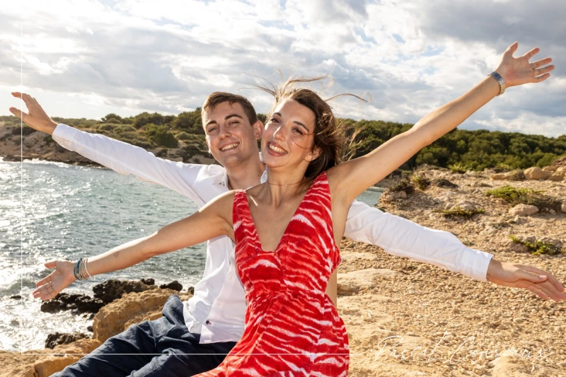 Photographe Shooting Couple &agrave; Carry Le Rouet Bouches du Rh&ocirc;ne 13 en bord de mer