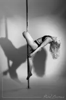 Photographe Shooting Pole Dance dans votre &eacute;cole de poledance en Provence