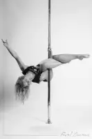 Photographe Shooting Pole Dance dans votre &eacute;cole de poledance en Provence