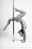 Photographe Shooting Pole Dance dans votre &eacute;cole de poledance en Provence