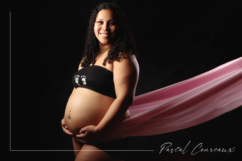 Photographe grossesse femme enceinte &agrave; Cadolive Bouches du Rh&ocirc;ne 13 