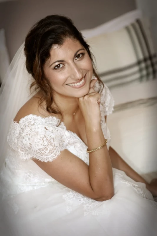 Photos de la pr&eacute;paration de la mari&eacute;e pendant le mariage &agrave; la Bastide de Toursainte