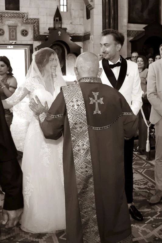 Photos &agrave; l'&eacute;glise du Prado pendant le mariage &agrave; la Bastide de Toursainte