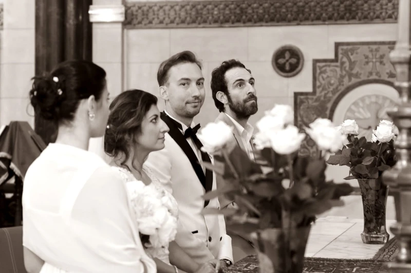 Photos &agrave; l'&eacute;glise du Prado pendant le mariage &agrave; la Bastide de Toursainte