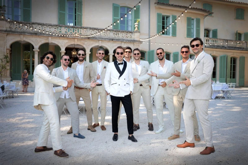 Photos Vin d'honneur pendant le mariage &agrave; la Bastide de Toursainte
