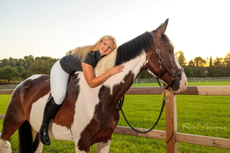 img photographe domaine equestre relais saint pons shooting cheval