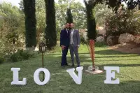 Reportage Photos de mariage : photos de couple mari&eacute;s &agrave; la Bastide de Venelles