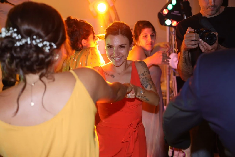 photographe mariage armenien le mas des aureliens pourrieres photos soiree dansante 1732