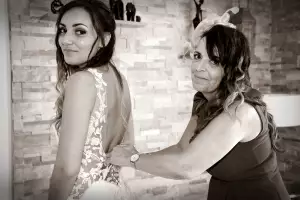 Reportage Photos de mariage : les pr&eacute;paratifs de la mari&eacute;e