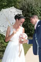 Reportage Photos de mariage : la d&eacute;couverte des mari&eacute;s