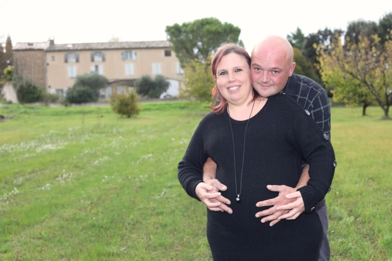 Photographe Grossesse en studio photo pour femme enceinte &agrave; Marseille