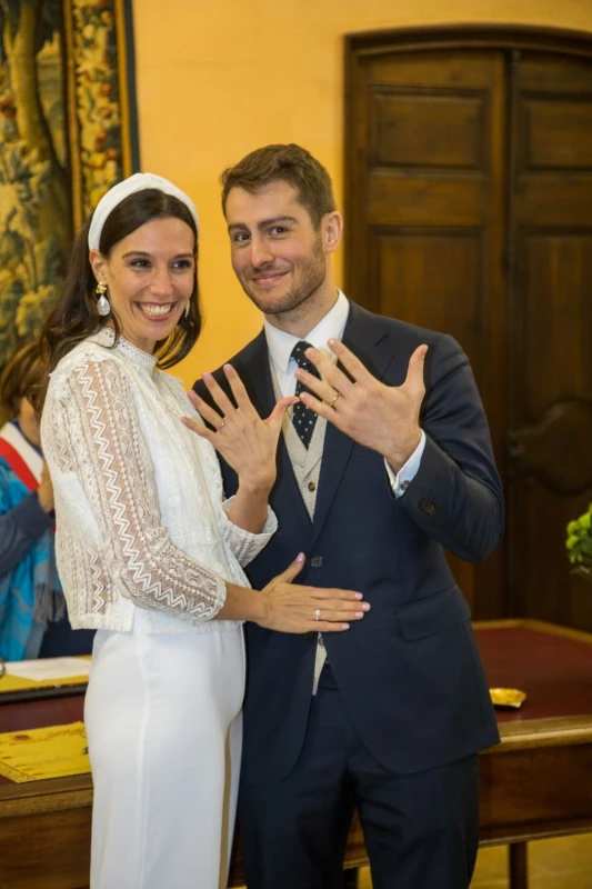 Reportage Photos de mariage : les mari&eacute;s dans la mairie d'Aix-en-Provence