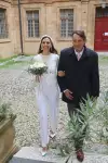 Reportage Photos de mariage : l'arriv&eacute;e &agrave; la mairie d'Aix-en-Provence des mari&eacute;s