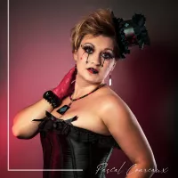 Photographe pour séance photos artistique en studio à Cadolive