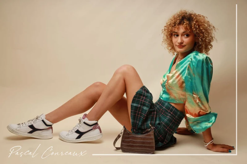 Photographe pour mannequin agence, book modele photos en studio &agrave; Cadolive