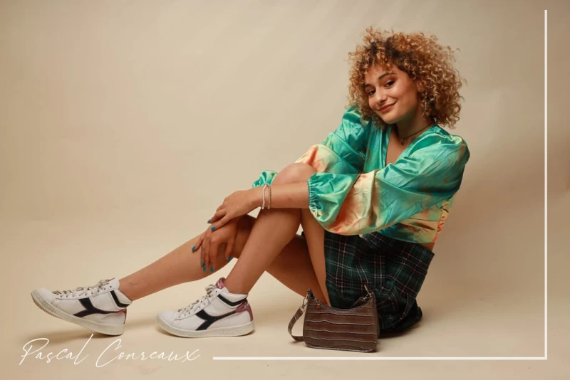 Photographe pour mannequin agence, book modele photos en studio &agrave; Cadolive