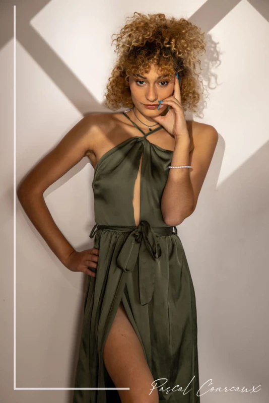 Photographe pour mannequin agence, photos en studio &agrave; Cadolive