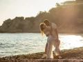 Photographe pour s&eacute;ance photos couple en ext&eacute;rieur en bord de mer