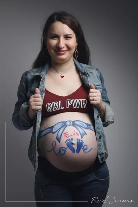img 0065 photographe studio grossesse femme enceinte body painting marseille