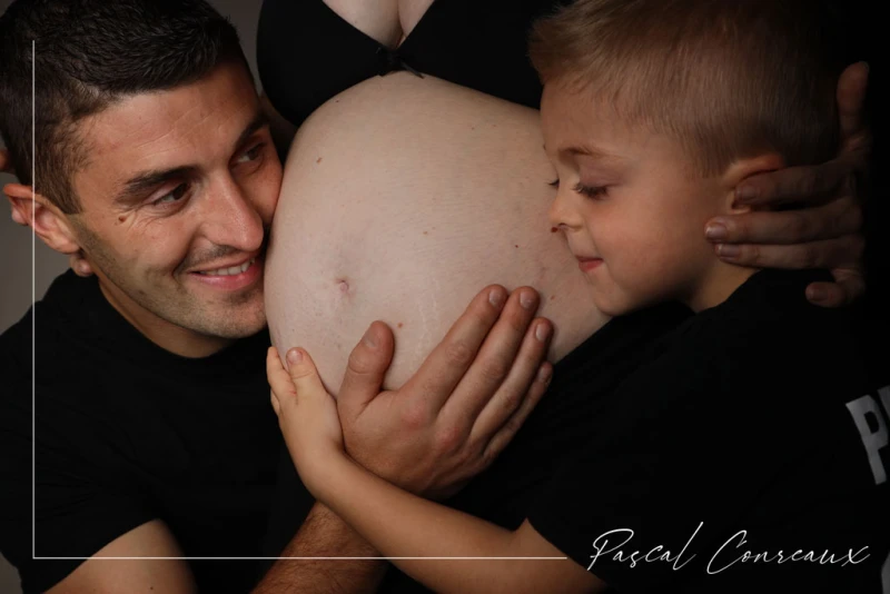 Photographe grossesse femme enceinte &agrave; Cadolive Bouches du Rh&ocirc;ne 13 