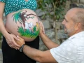 Photographe Grossesse &agrave; domicile photo pour femme enceinte avec belly painting
